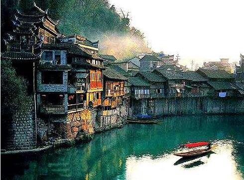 《边城》中翠翠是怎样的人物形象分析