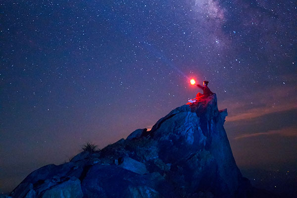 凡尔纳 地底旅行 读后感 二篇 作品人物网 凡尔纳 地底旅行 读后感 二篇 作品人物网