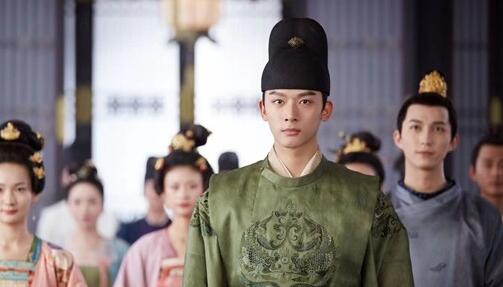 风起霓裳曹王的结局      《风起霓裳》中曹王李明是杨妃之子,庶出