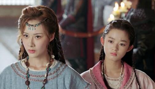 李长歌虽然成为了漠北的郡主,但她可是漠南的郡主,而且是亲生女儿那种